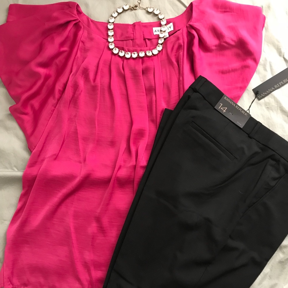 🆕 Beautiful pink, flutter sleeve blouse 1X